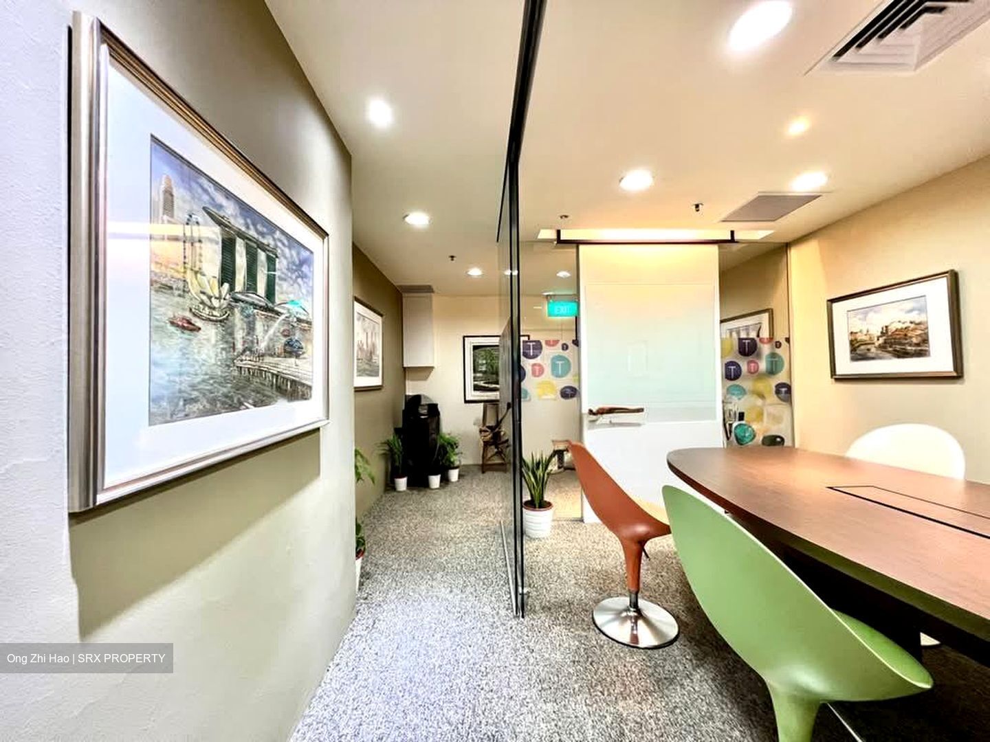 International Plaza (D2), Office #570927431